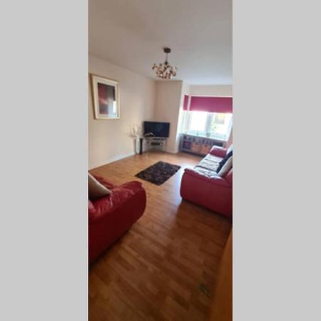 Lovely 2 Bed Apartment Close To Aberdeen Beach! Exterior photo